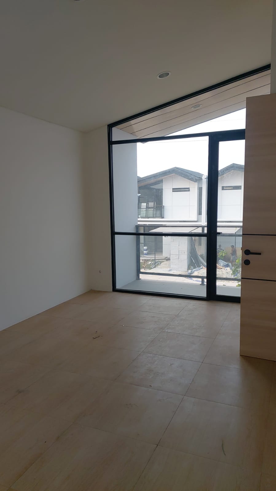 Rumah Disewakan Semi Furnished di Cluster Uptown 